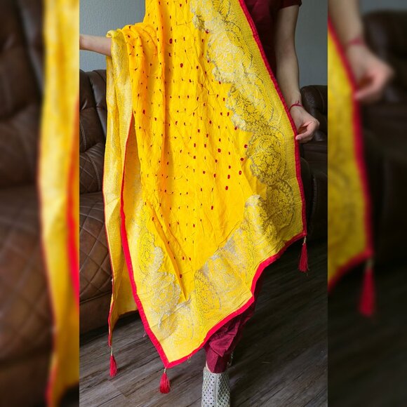NEW Maroon And Yellow Patiala Suit NEGOTIABLE - Picture 2 of 6
